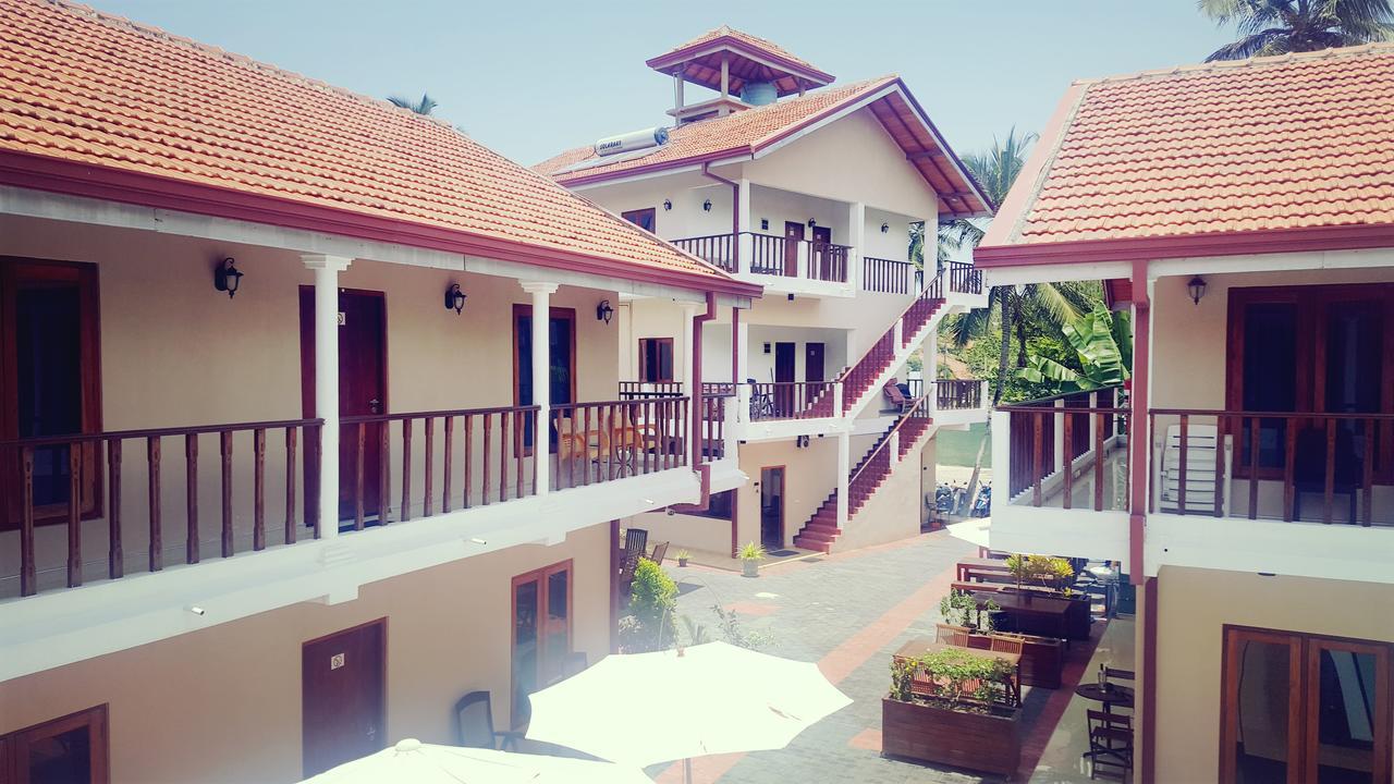 Ronny Cottage Negombo Buitenkant foto